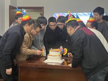 員工生日會(huì)
